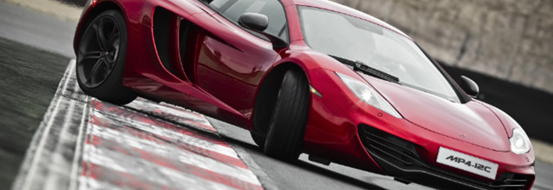 Understeer and oversteer explained